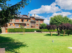 Duplex a Age amb piscina